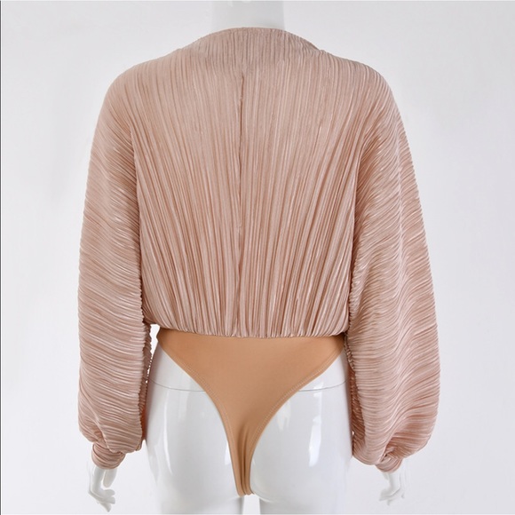 Lux deep v neck bodysuit - Picture 8 of 10